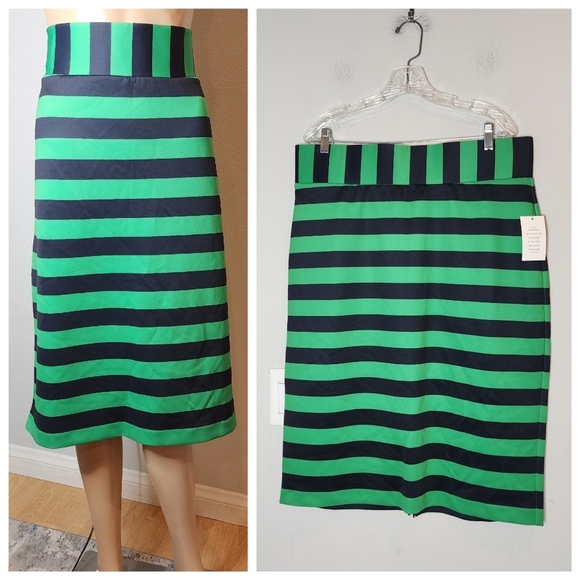 Eloquii Dresses & Skirts - NWT Eloquii green blue stripe pullon stretch pencil skirt. Back zip slit. Sz 16.